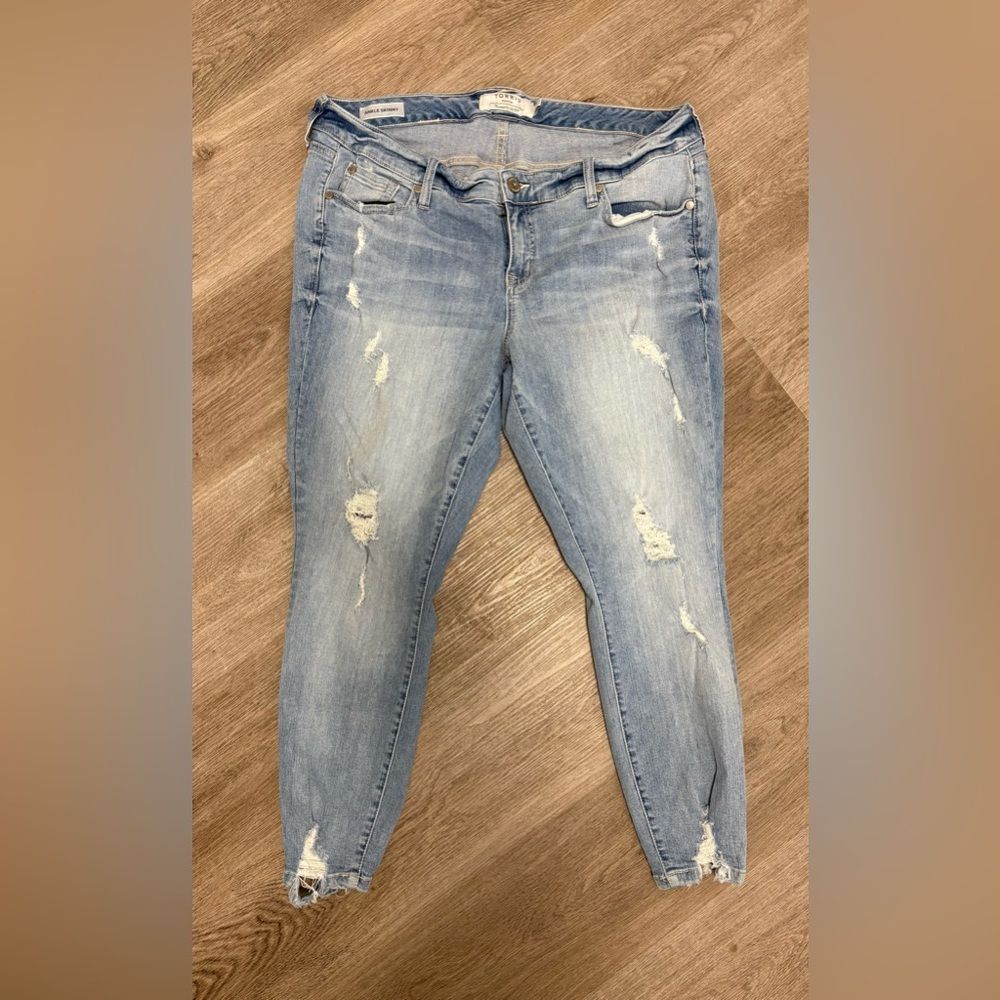 Torrid Distressed Skinny Ankle Jeans I5